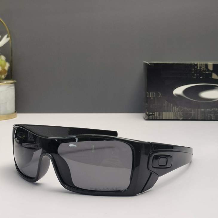 Picture of Oakley Sunglasses _SKUfw66124300fw